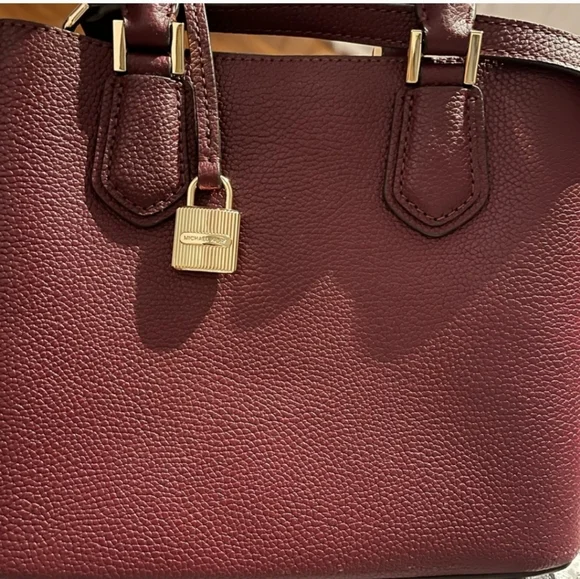 Michael Kors Valentines edition - Picture 3 of 5